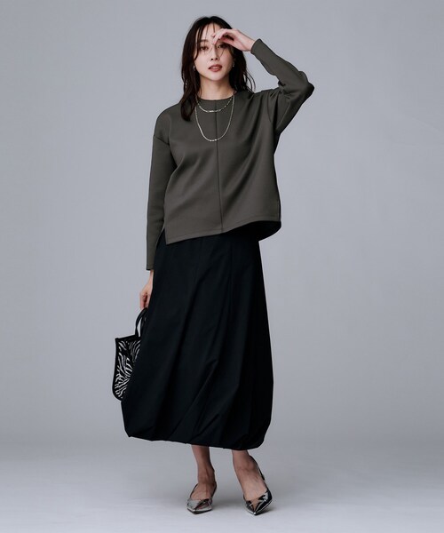 UNTITLED（アンタイトル）の「【セットアップ可/洗える】ダンボールジャージ プルオーバー（Tシャツ/カットソー・レディース・チャコールグレー/アイボリー/ブラック・44/04/02/00/50/48）」の12枚目の写真