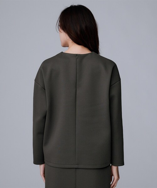 UNTITLED（アンタイトル）の「【セットアップ可/洗える】ダンボールジャージ プルオーバー（Tシャツ/カットソー・レディース・チャコールグレー/アイボリー/ブラック・44/04/02/00/50/48）」の21枚目の写真