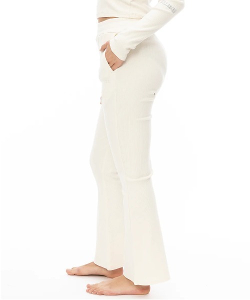 BILLABONG(ビラボン)の「【BILLABONG/ビラボン】24AW FLAR LEGGINGS LONG PANTS/フレアレギパン(レギンスパンツ)(スウェットパンツ・レディース・ライトピンク/ブラック/ホワイト/ライトグリーン・MEDIUM/LARGE)」の5枚目の写真