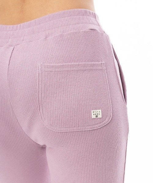 BILLABONG(ビラボン)の「【BILLABONG/ビラボン】24AW FLAR LEGGINGS LONG PANTS/フレアレギパン(レギンスパンツ)(スウェットパンツ・レディース・ライトピンク/ブラック/ホワイト/ライトグリーン・MEDIUM/LARGE)」の17枚目の写真