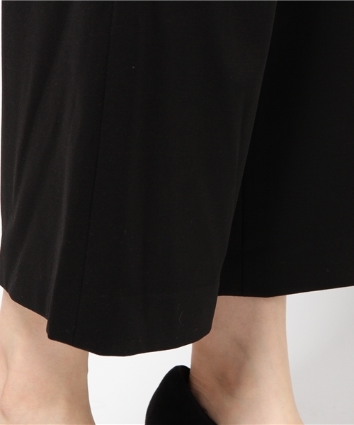 La TOTALITE（ラトータリテ）の「コンパクトカルゼワイドパンツ（その他パンツ・レディース・ブラック/カーキ・36/38）」の8枚目の写真