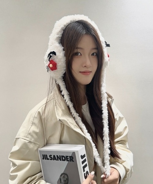 Burner(バーナー)の「【CHI SELECT】ボアフラワーモチーフ 耳あて付きイヤーマフ chi-earmuff-2-15(イヤーマフ・レディース・ブラック/ベージュ/モカ/ダークグレー/ホワイト/ブラウン・FREE)」の22枚目の写真