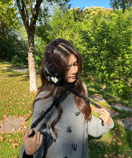 Burner(バーナー)の「【CHI SELECT】ボアフラワーモチーフ 耳あて付きイヤーマフ chi-earmuff-2-15(イヤーマフ・レディース・ブラック/ベージュ/モカ/ダークグレー/ホワイト/ブラウン・FREE)」の21枚目の写真