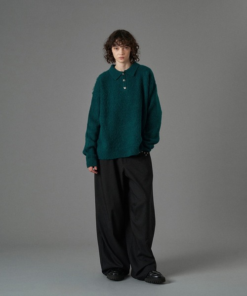 ONCILY（オンシェリー）の「SILVER BUTTON SHAGGY KNIT POLO /  シルバーボタンシャギーニットポロ（ニット/セーター・メンズ・アイボリー/ブラック/グレー系その他/カーキ/ブラック系その他/ブルー/オレンジ系その他/グリーン系その他/ネイビー/ブルー系その他/チャコールグレー/レッド/オリーブ/ブラウン・SMALL/MEDIUM/LARGE）」の16枚目の写真