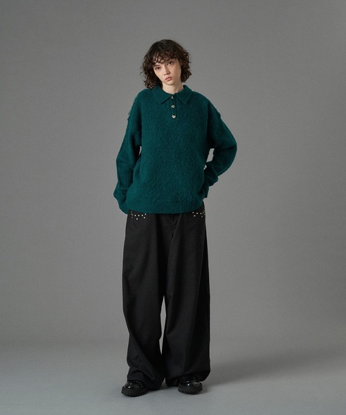 ONCILY（オンシェリー）の「SILVER BUTTON SHAGGY KNIT POLO /  シルバーボタンシャギーニットポロ（ニット/セーター・メンズ・アイボリー/ブラック/グレー系その他/カーキ/ブラック系その他/ブルー/オレンジ系その他/グリーン系その他/ネイビー/ブルー系その他/チャコールグレー/レッド/オリーブ/ブラウン・SMALL/MEDIUM/LARGE）」の20枚目の写真