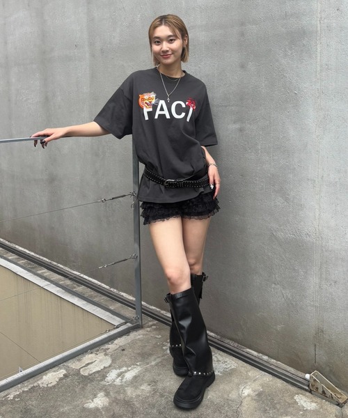 WHO'S WHO gallery（フーズフーギャラリー）の「【Sourcream/サワークリーム】虎刺繍ベトナムグラフィックT（Tシャツ/カットソー・レディース・ホワイト/チャコールグレー・SMALL/LARGE/MEDIUM）」の6枚目の写真