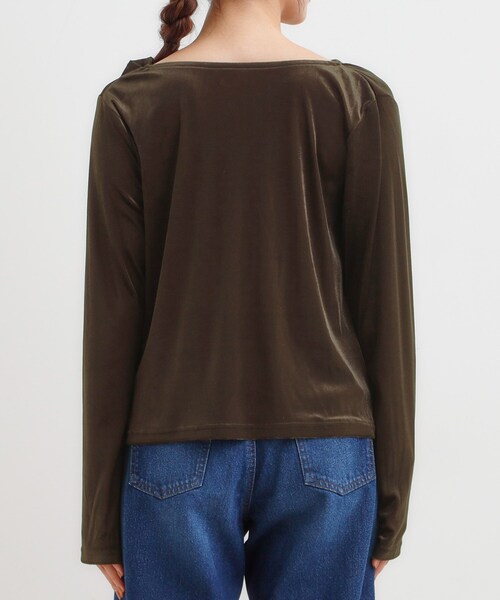 Cutie Blonde（キューティーブロンド）の「【S-LL】ベロア調ドレープデザインカットソー（Tシャツ/カットソー・レディース・ブラウン系その他/オフホワイト/チャコールグレー・01/02/03/04）」の18枚目の写真