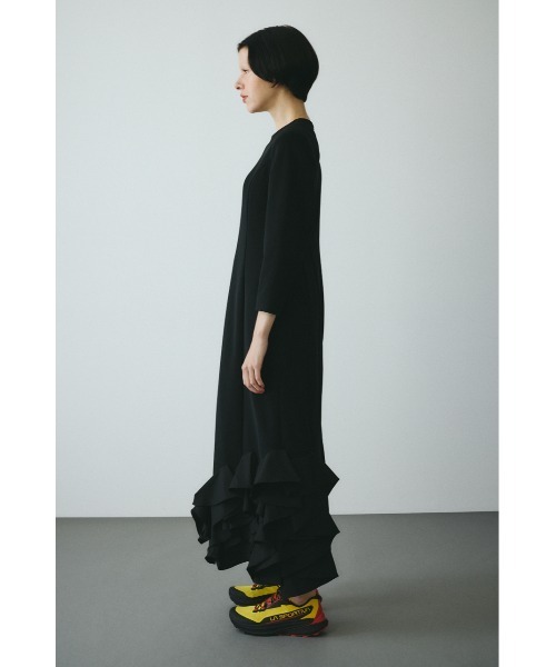 HeRIN.CYE(ヘリンドットサイ)の「CLO Volume hem dress CLOボリュームヘムドレス(ワンピース・レディース・ブラック・36/38)」の2枚目の写真