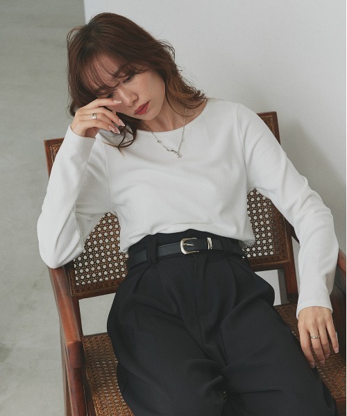 ad thie(アドティエ)の「CICA配合 前後2WAY リブトップス(Tシャツ/カットソー・レディース・オフホワイト/ブラック・LARGE/MEDIUM)」の17枚目の写真