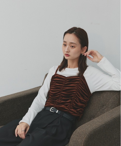 ad thie(アドティエ)の「CICA配合 前後2WAY リブトップス(Tシャツ/カットソー・レディース・オフホワイト/ブラック・LARGE/MEDIUM)」の3枚目の写真