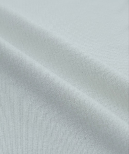 ad thie(アドティエ)の「CICA配合 前後2WAY リブトップス(Tシャツ/カットソー・レディース・オフホワイト/ブラック・LARGE/MEDIUM)」の10枚目の写真