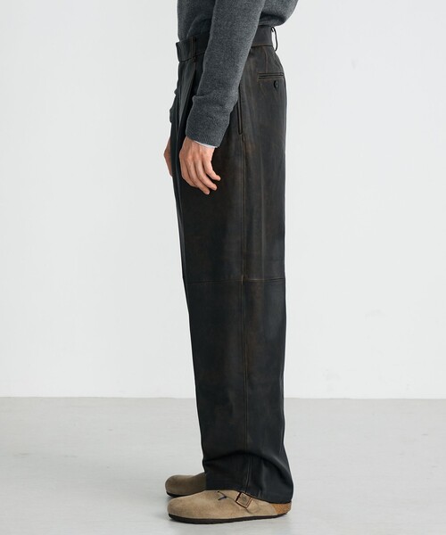 EDITION(エディション)の「クラッシュレザー スラックス(スラックス・メンズ・ダークブラウン・M/S)」の4枚目の写真