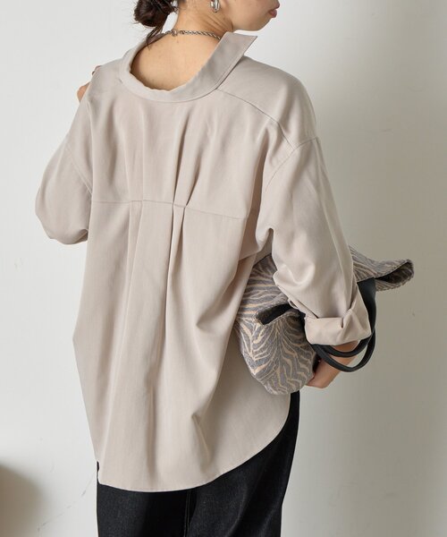 Jena espace merveilleux(ジェナ エスパスメルヴェイユ)の「バックタックチェックシャツ(シャツ/ブラウス・レディース・ベージュ/グレー/ブラック・FREE)」の1枚目の写真