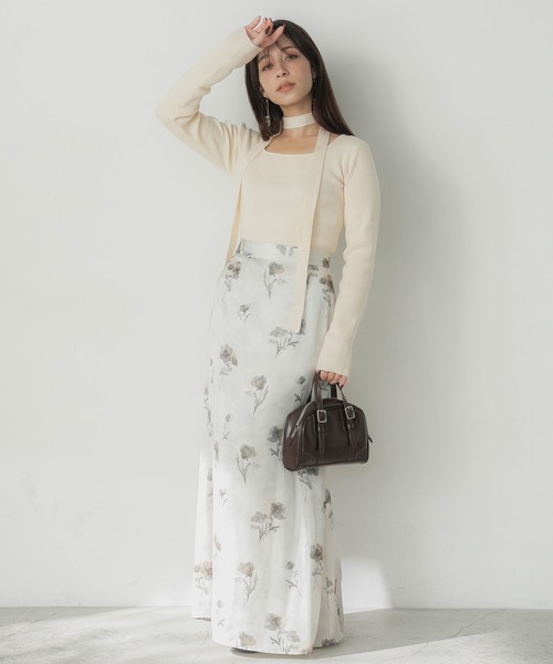 Elishe(エリシェ)の「サテンロングスカート(スカート・レディース・ブラック/グレイッシュベージュ/ホワイト系その他・1/0)」の17枚目の写真