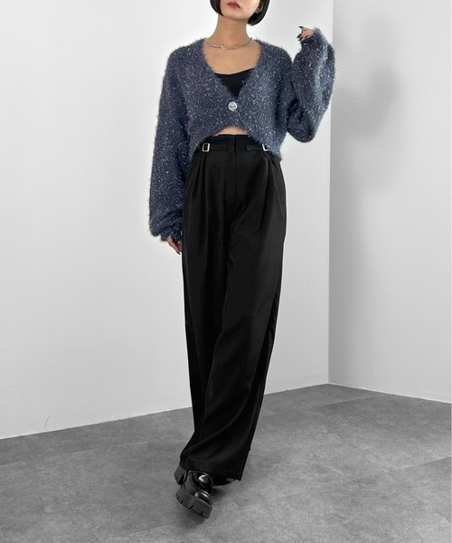 LVEU.（ラブユ.）の「【LVEU.】ラメシャギーニットカーディガン / トップス カーディガン カーデ 羽織り シャギー 起毛 クロップド ショート ボレロ ラメ ブラック ネイビー ZOZOTOWN限定（カーディガン/ボレロ・レディース・ネイビー/ブラック・FREE）」の4枚目の写真