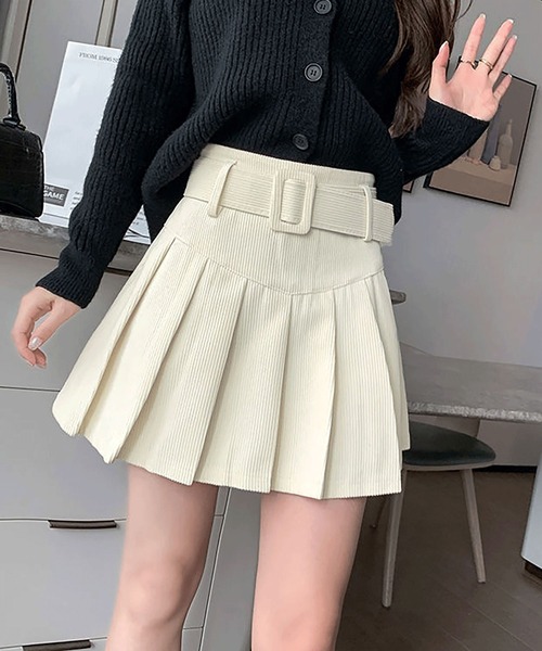 Asterellivi(アステレリビ)の「ウエスト ベルト コーデュロイ プリーツ ミニスカート(スカート・レディース・アイボリー/ブラック/ブラウン・L/M)」の2枚目の写真