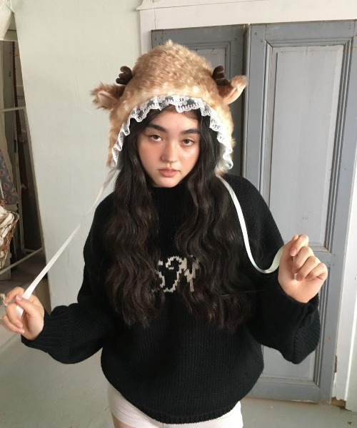 Smyeon(スミョン)の「Logo bottleneck loose knit/ロゴボトルネックルーズニット(ニット/セーター・レディース・ブラック/ホワイト・FREE)」の18枚目の写真