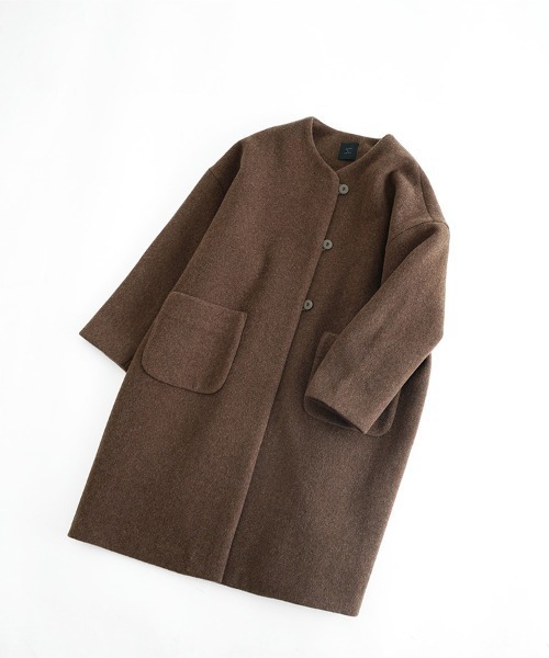 オオカミとシロクマのヴィーカ“ロングメルトン”（ノーカラーコート