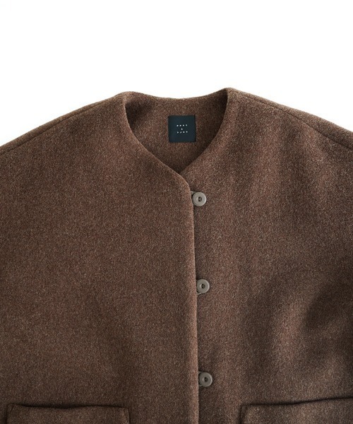 オオカミとシロクマのヴィーカ“ロングメルトン”（ノーカラーコート