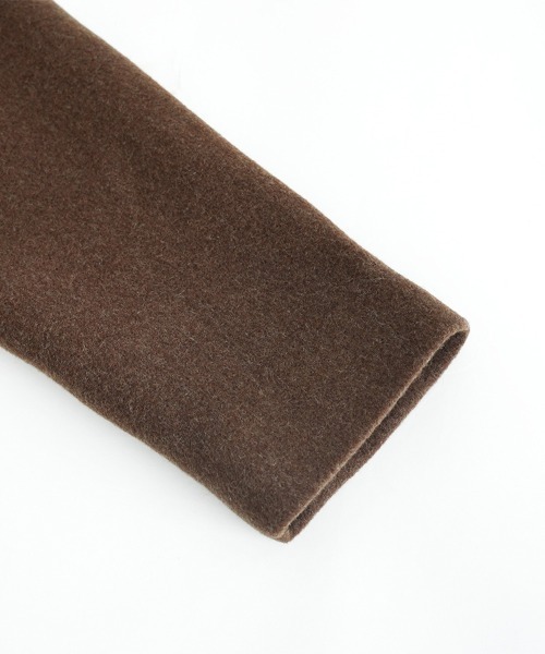 オオカミとシロクマのヴィーカ“ロングメルトン”（ノーカラーコート