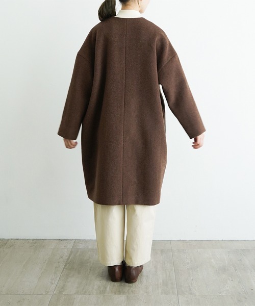 オオカミとシロクマのヴィーカ“ロングメルトン”（ノーカラーコート