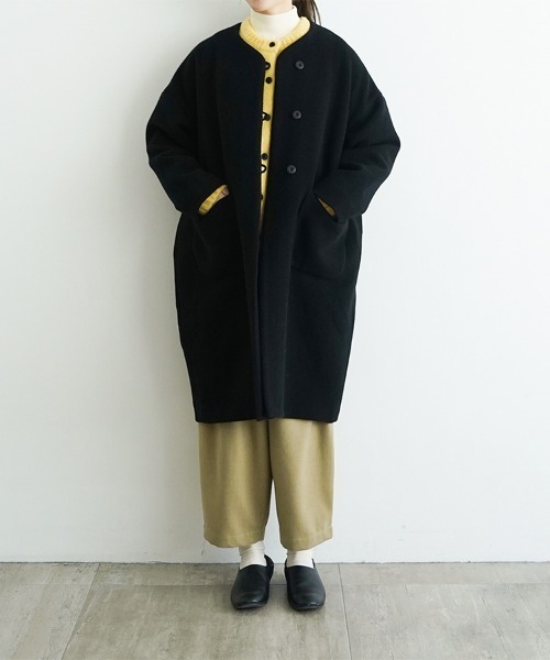 オオカミとシロクマのヴィーカ“ロングメルトン”（ノーカラーコート