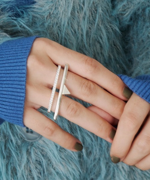 loni(ロニ)の「Bijou Double Ring(リング・レディース・シルバー/ゴールド・FREE)」の13枚目の写真