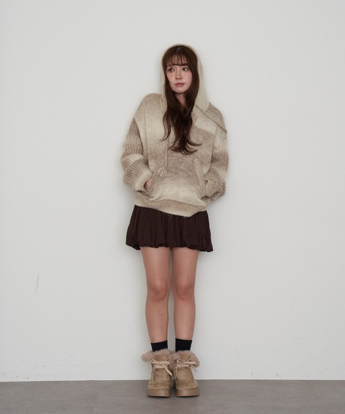 RAY CASSIN(レイカズン)の「グラデーションスキッパーフードチュニック(ニット/セーター・レディース・チャコールグレー/ブルー/ブラウン系その他2・FREE)」の7枚目の写真