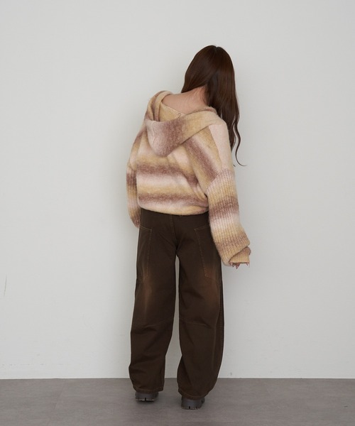 RAY CASSIN(レイカズン)の「グラデーションスキッパーフードチュニック(ニット/セーター・レディース・チャコールグレー/ブルー/ブラウン系その他2・FREE)」の19枚目の写真