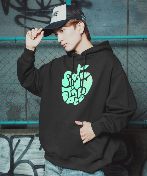 improves(インプローブス)の「【SIDEWAY STANCE】 タイポアップル 裏毛 プルパーカー(パーカー・メンズ・スカイブルー/ミント/パープル/オレンジ/イエロー/ピンク/レッド/ホワイト・SMALL/MEDIUM/LARGE/X-LARGE)」の2枚目の写真