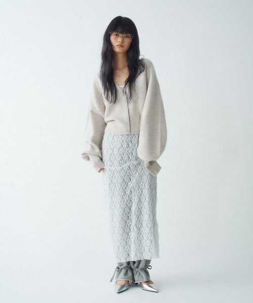 CODE A(コードエー)の「zip form cardigan(カーディガン/ボレロ・レディース・オフホワイト/グレー・00)」の6枚目の写真