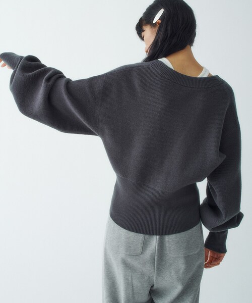 CODE A(コードエー)の「zip form cardigan(カーディガン/ボレロ・レディース・オフホワイト/グレー・00)」の10枚目の写真
