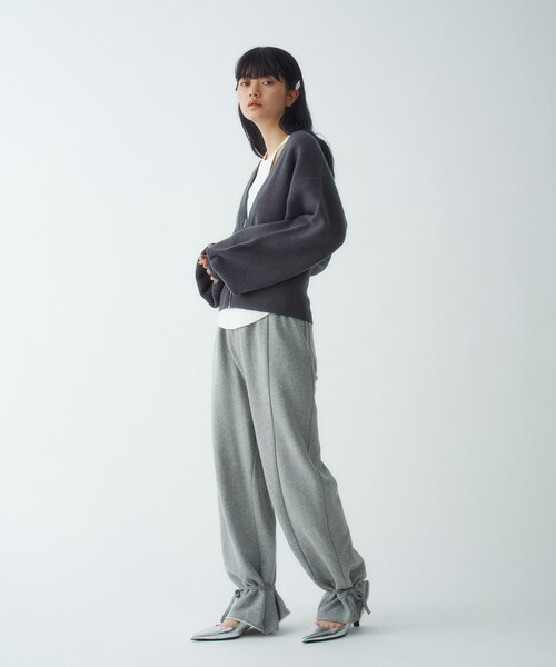 CODE A(コードエー)の「zip form cardigan(カーディガン/ボレロ・レディース・オフホワイト/グレー・00)」の12枚目の写真