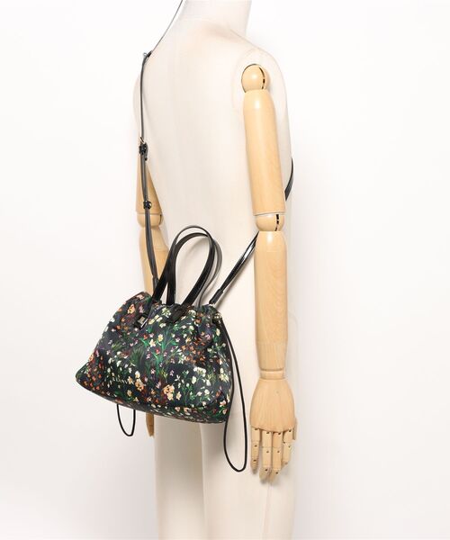LANVIN en Bleu(ランバンオンブルー)の「デコレ 2WAYハンドバッグ(ハンドバッグ・レディース・ブラック/マルチ・FREE)」の7枚目の写真