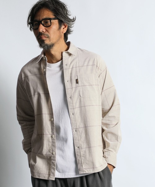 The DUFFER of ST.GEORGE(ザダファーオブセントジョージ)の「CORDUROY CHECK SHIRT:コーデュロイ タッターソール チェックシャツ(シャツ/ブラウス・メンズ・アイボリー/ネイビー・X-LARGE/LARGE/MEDIUM)」の1枚目の写真