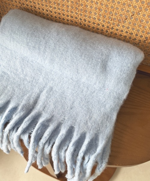 kutir(クティール)の「kutirlune/【サイズ2展開】ボリュームフリンジマフラー(マフラー・レディース・ライトブルー/ボルドー/ピンク・FREE)」の11枚目の写真