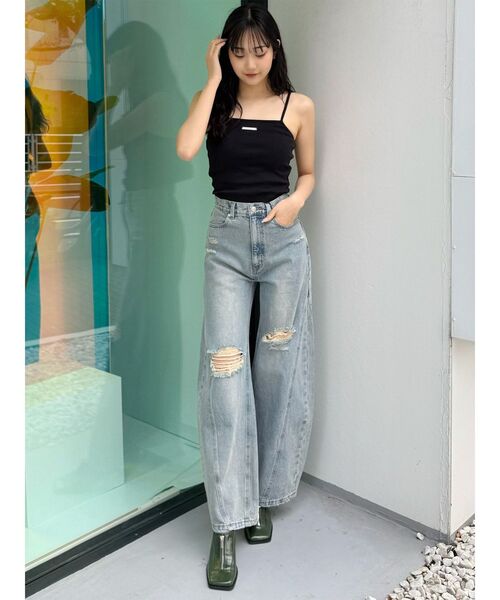 MURUA（ムルーア）の「ロゴプレートスクエアキャミ（キャミソール・レディース・ダークグレー/ブラウン/ホワイト/ネイビー/ブラック/グレー・FREE）」の11枚目の写真