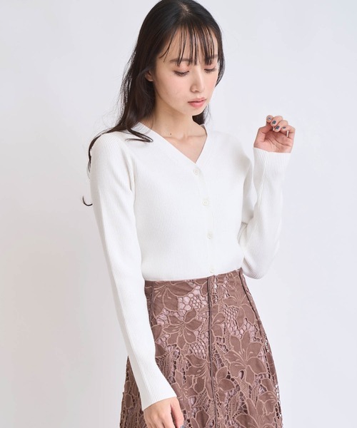 NOELA(ノエラ)の「カーデリブニットトップス(ニット/セーター・レディース・オフホワイト/モカ/ブラック・フリー)」の6枚目の写真