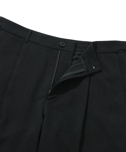COVERNAT(カバーナット)の「ワンタックセミワイドスラックスブラック(スラックス・レディース・その他・SMALL/X-LARGE/X-SMALL/XX-LARGE/LARGE/MEDIUM)」の3枚目の写真
