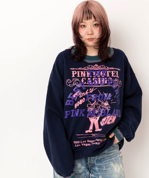 RNA(アールエヌエー)の「M2586 PINKMOTELペイントクレリックトレーナー(Tシャツ/カットソー・レディース・ネイビー/アッシュグレー/ピンク・MEDIUM)」の2枚目の写真