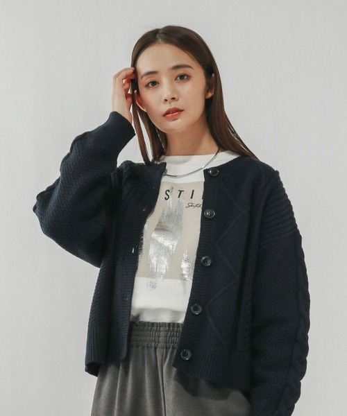 GLOBAL WORK(グローバルワーク)の「パッチワーク風ケーブルカーディガン/608406(カーディガン/ボレロ・レディース・ライトグレー/レッド/ネイビー・MEDIUM/LARGE)」の10枚目の写真