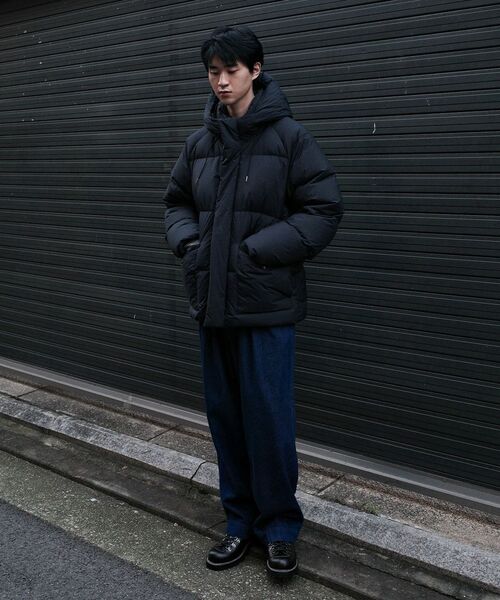 HORLISUN(ホーリーサン)の「Northcove Raglan hood Goosedown Jacket Black Navy(ダウンジャケット/コート・メンズ・その他・LARGE/MEDIUM/SMALL)」の7枚目の写真