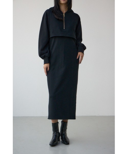 AZUL by moussy(アズールバイマウジー)の「レイヤード風裏起毛フーディーワンピース 春服 冬服 秋服 長袖 スウェット パーカー ハーフジップ(ワンピース・レディース・杢グレー/ブラック・MEDIUM/SMALL)」の3枚目の写真