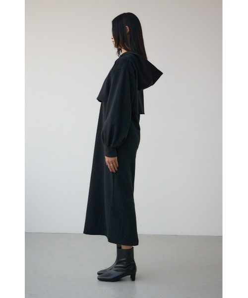 AZUL by moussy(アズールバイマウジー)の「レイヤード風裏起毛フーディーワンピース 春服 冬服 秋服 長袖 スウェット パーカー ハーフジップ(ワンピース・レディース・杢グレー/ブラック・MEDIUM/SMALL)」の7枚目の写真