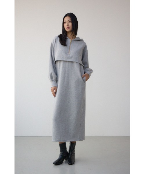 AZUL by moussy(アズールバイマウジー)の「レイヤード風裏起毛フーディーワンピース 春服 冬服 秋服 長袖 スウェット パーカー ハーフジップ(ワンピース・レディース・杢グレー/ブラック・MEDIUM/SMALL)」の18枚目の写真
