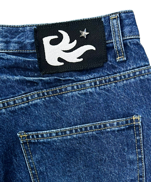 SSERPE（セルぺ）の「ステリーナイトウォッシュドワイドデニムパンツブルー（デニムパンツ・レディース・その他・1/2/3）」の11枚目の写真