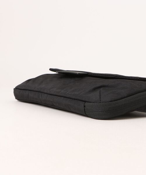 emonique(エモニーク)の「UNION6 クロスバッグ WIDE7 Crossbag(ボディバッグ/ウエストポーチ・メンズ・ブラック/グレー・FREE)」の19枚目の写真