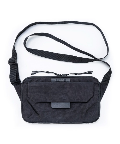 emonique(エモニーク)の「UNION6 クロスバッグ WIDE7 Crossbag(ボディバッグ/ウエストポーチ・メンズ・ブラック/グレー・FREE)」の7枚目の写真