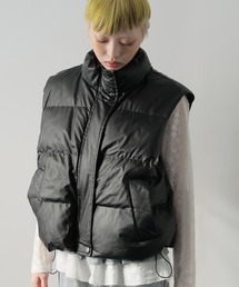 Ulysses（ユリシス）の「フェイクレザースタンドカラー中綿ベスト（ダウンベスト）」