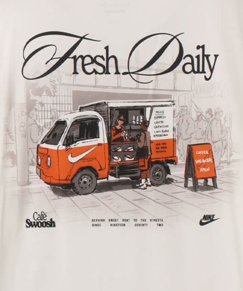 NIKE（ナイキ）の「NIKE AS U NSW TEE LSE CAFE SWOOSH V / ナイキ NSW LSE CAFE SWOOSH V S/S Tシャツ 【SP】（Tシャツ/カットソー・メンズ・ホワイト/ブルー・S/L/XL/XXL/M）」の11枚目の写真